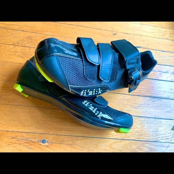 fizik Shoes - fi’zi:k cycling shoes (only worn once)
